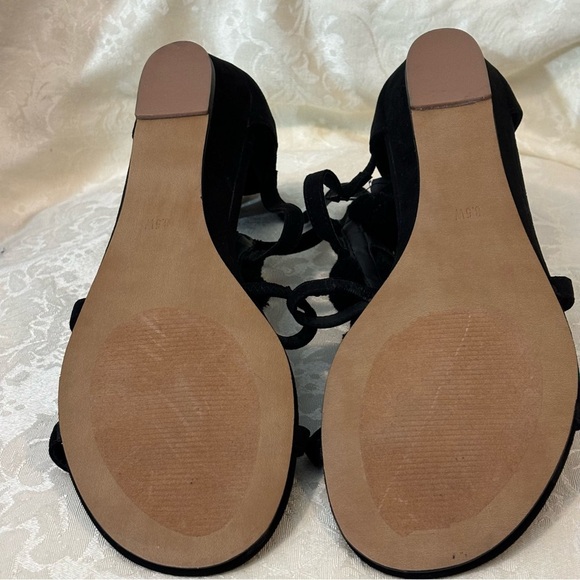 NWT Torrid Black Gladiator Sandals w/Pom Poms, Size 8.5 Wide - Picture 11 of 12